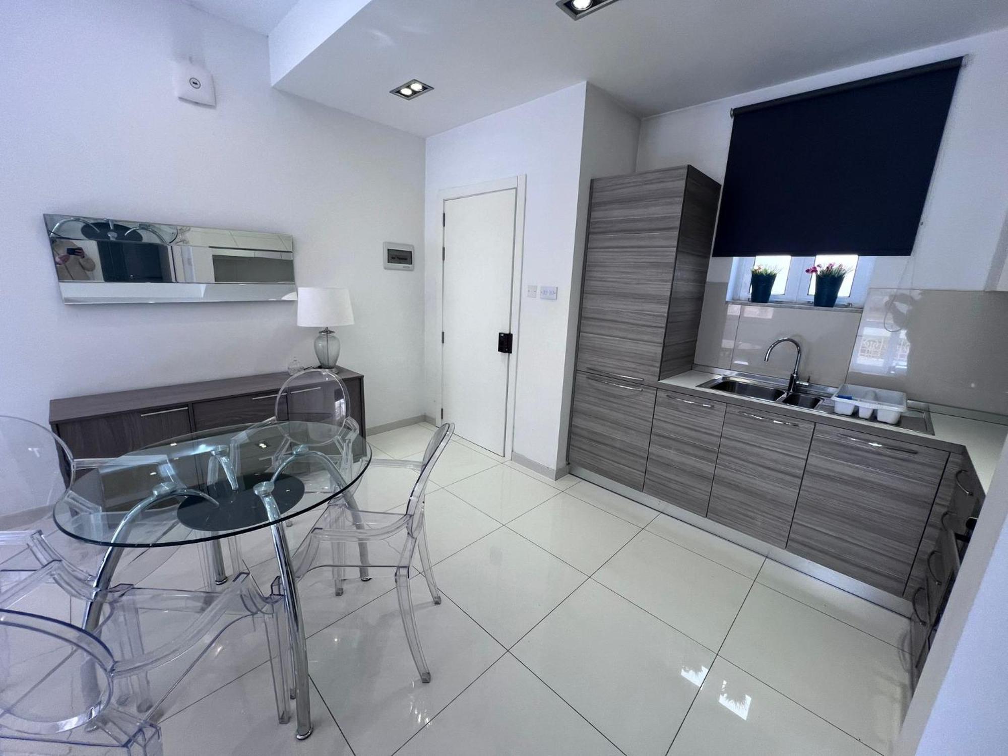 Sunny One Bedroom Apartment In Old Bakery Street Valletta Exterior foto